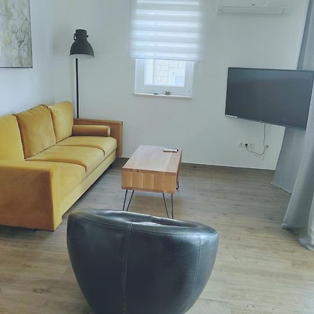 L&L Apartmani 1 بول المظهر الخارجي الصورة