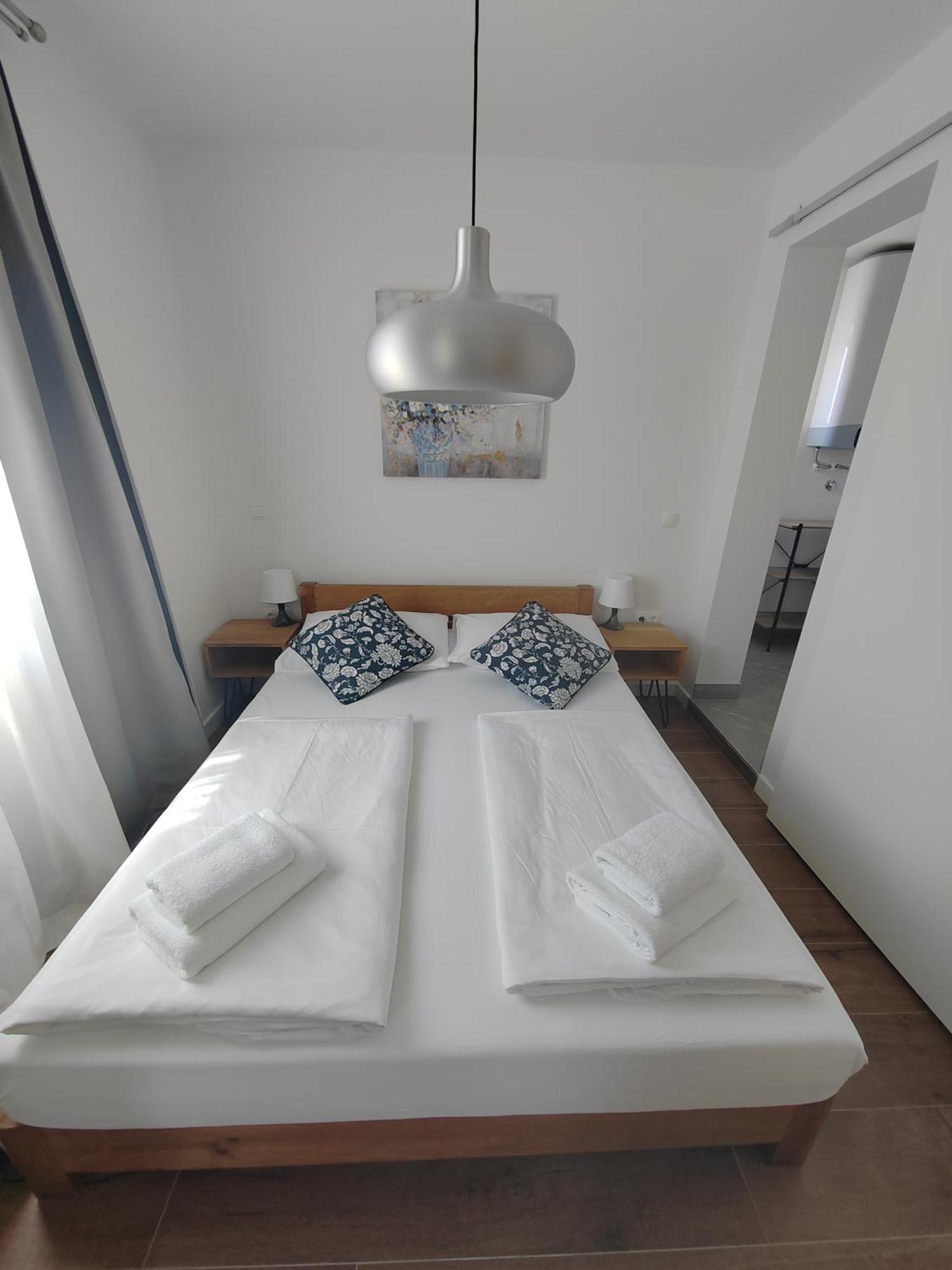 L&L Apartmani 1 بول المظهر الخارجي الصورة