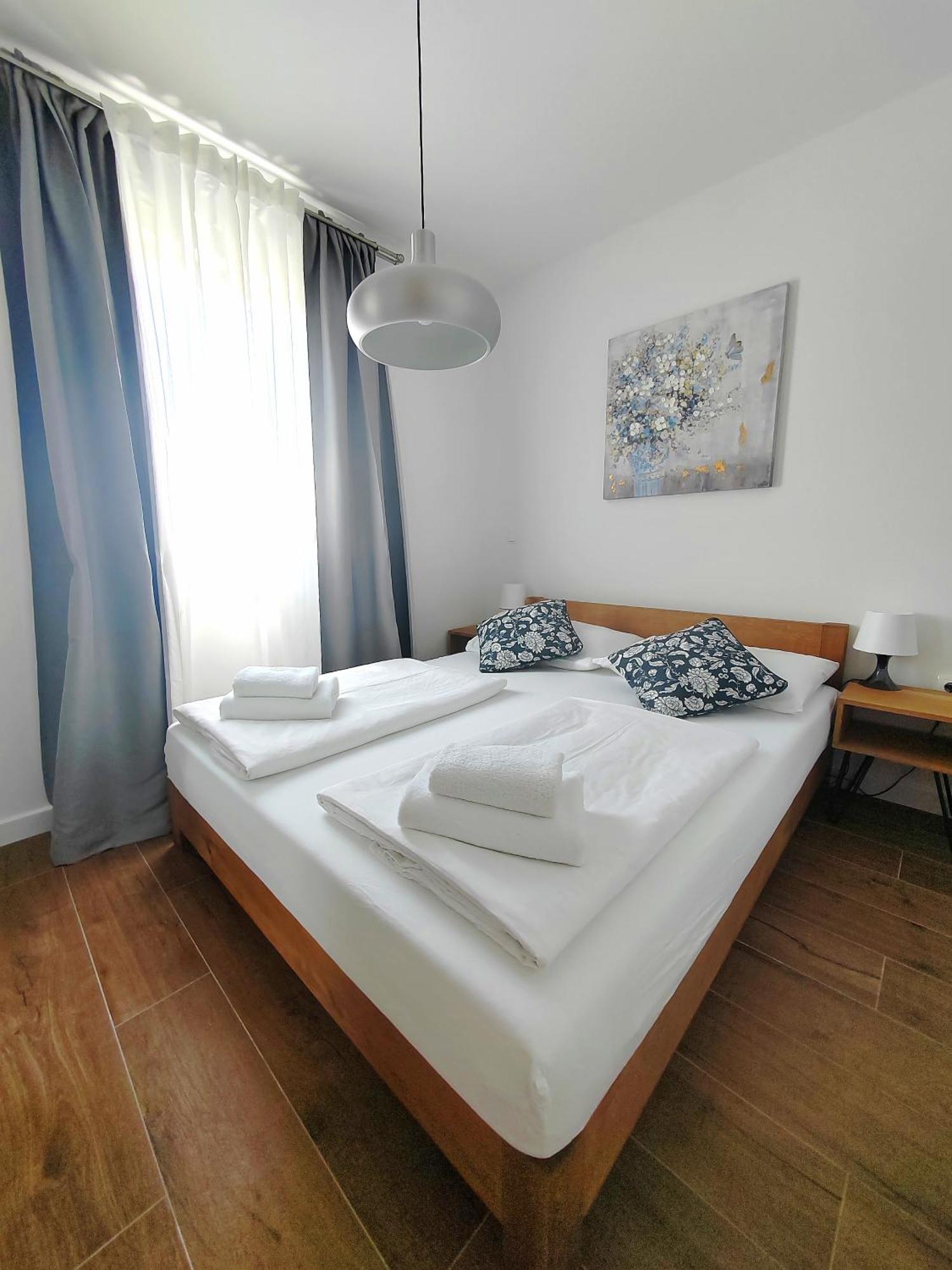 L&L Apartmani 1 بول المظهر الخارجي الصورة