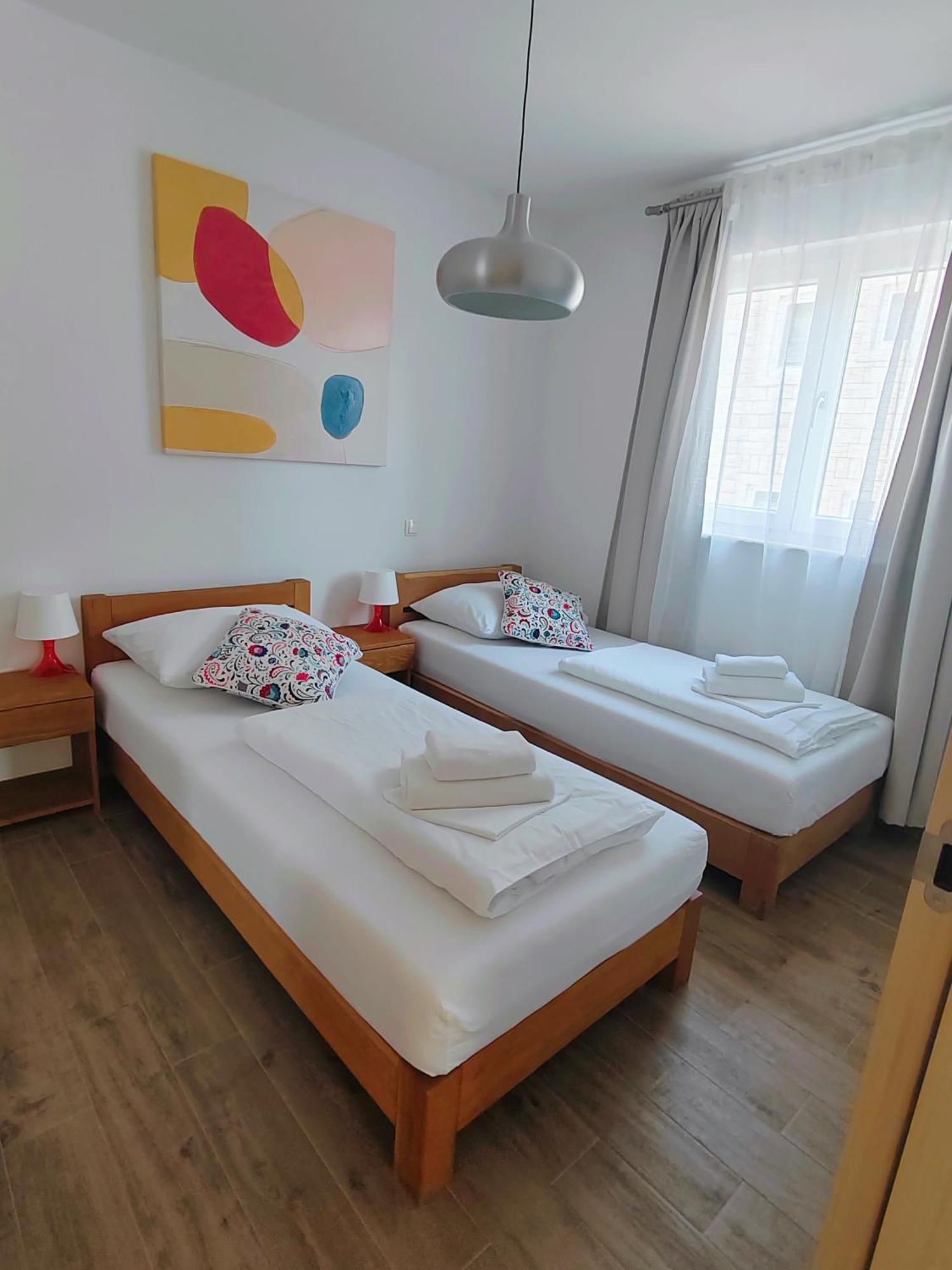 L&L Apartmani 1 بول المظهر الخارجي الصورة
