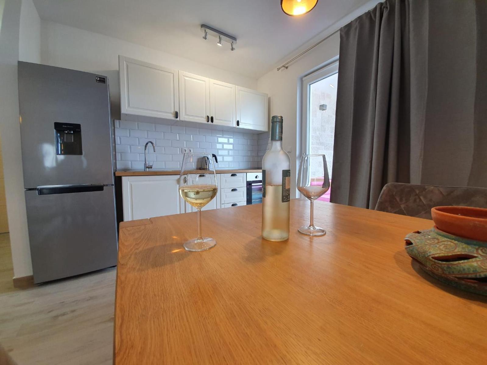L&L Apartmani 1 بول المظهر الخارجي الصورة