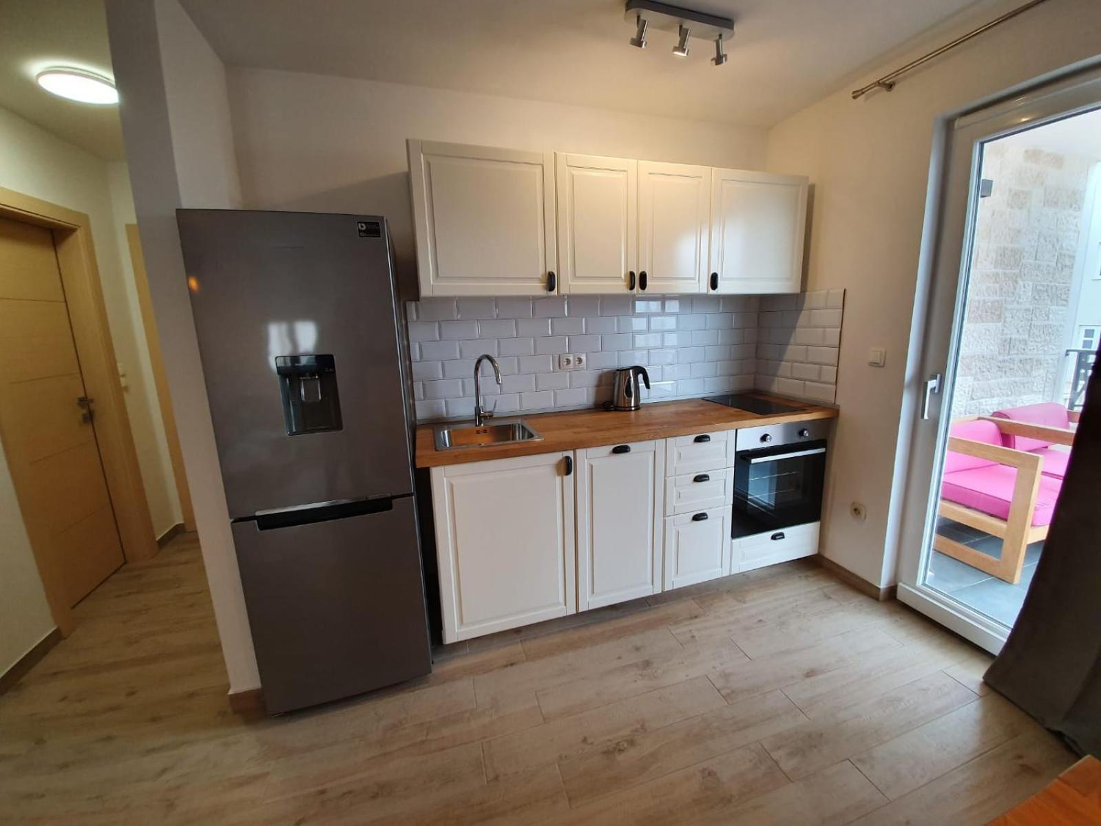 L&L Apartmani 1 بول المظهر الخارجي الصورة