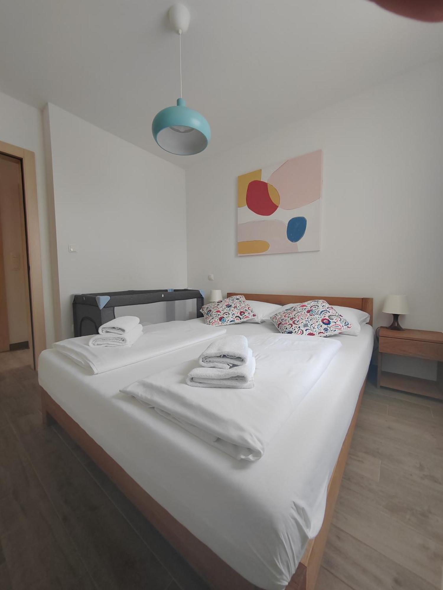 L&L Apartmani 1 بول المظهر الخارجي الصورة